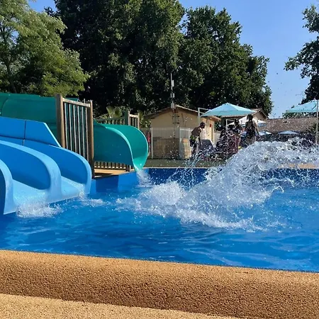 Campsite Mobil-home Avec Terrasse - 6 Pers - Api-1-52-1652 Grayan-et-l'Hopital