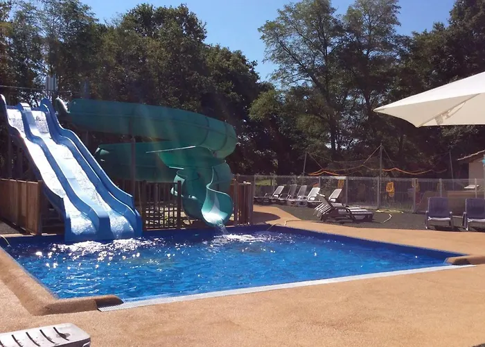 Campsite Mobil-home Avec Terrasse - 6 Pers - Api-1-52-1652 Grayan-et-l'Hopital