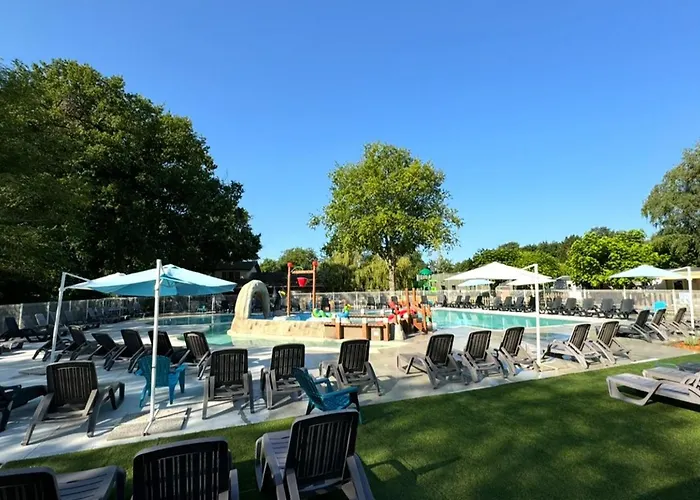 Mobil-home Avec Terrasse - 6 Pers - Api-1-52-1652 Campsite Grayan-et-l'Hopital